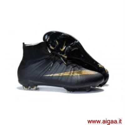 scarpe nike nuove da calcio,scarpe nike nere e oro